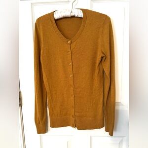 GAP Women’s Small Yellow U-Neck Button Cardigan